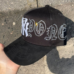 NEW ERA NY CRYSTALS BLACK/WHITE HOT DIAMOND EMBROIDERED CASUAL BASEBALL CAP